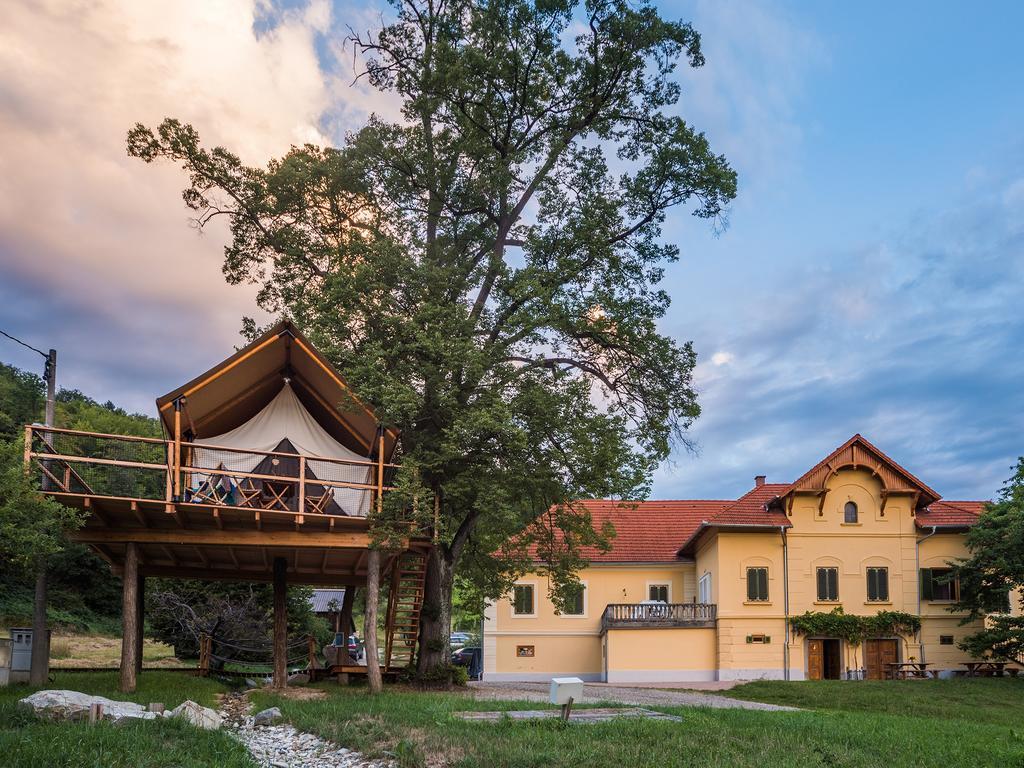 Luxury Vineyard Resort Chateau Ramsak マリボル エクステリア 写真